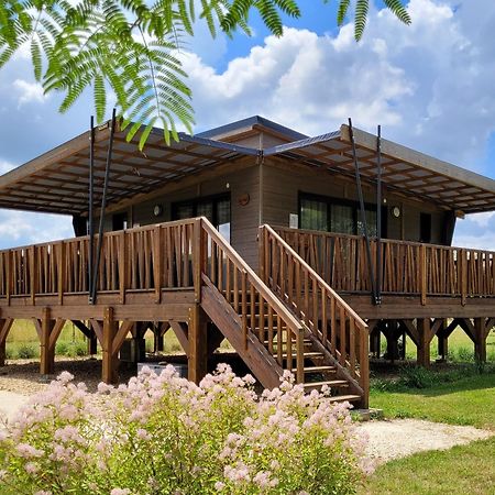 Condat-sur-Trincou Les Chalets Du Moulin De Valade מראה חיצוני תמונה